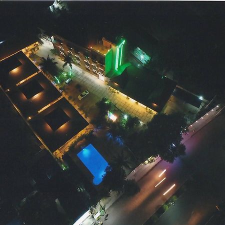 Hotel Juno Pakokku Exteriér fotografie